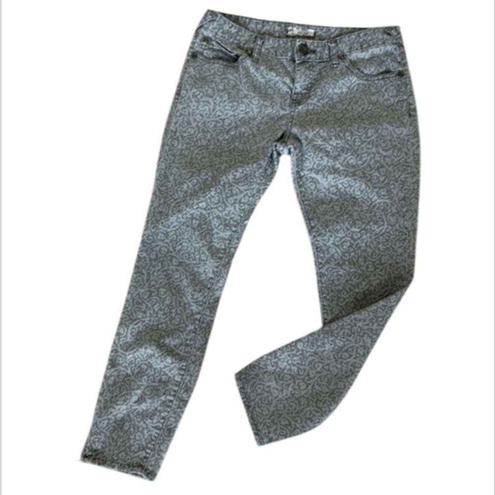 Free People paisley printed ankle zip skinny jeans size 28